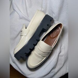 Franco Sarto Chunky Lug Sole Loafers Ivory Patent Women’s 7.